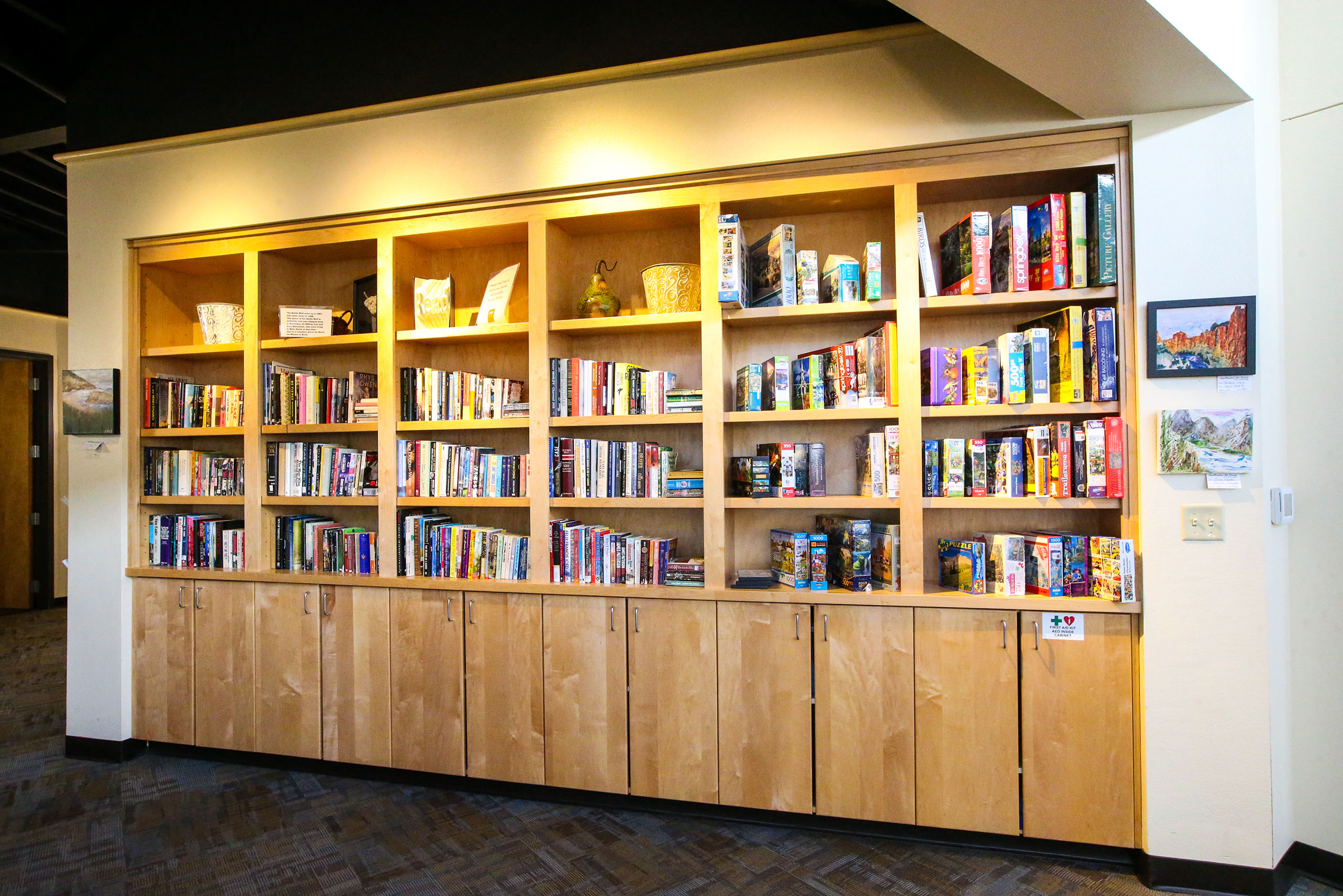 Photo of bookshelf and lobby at Bend Senior Center