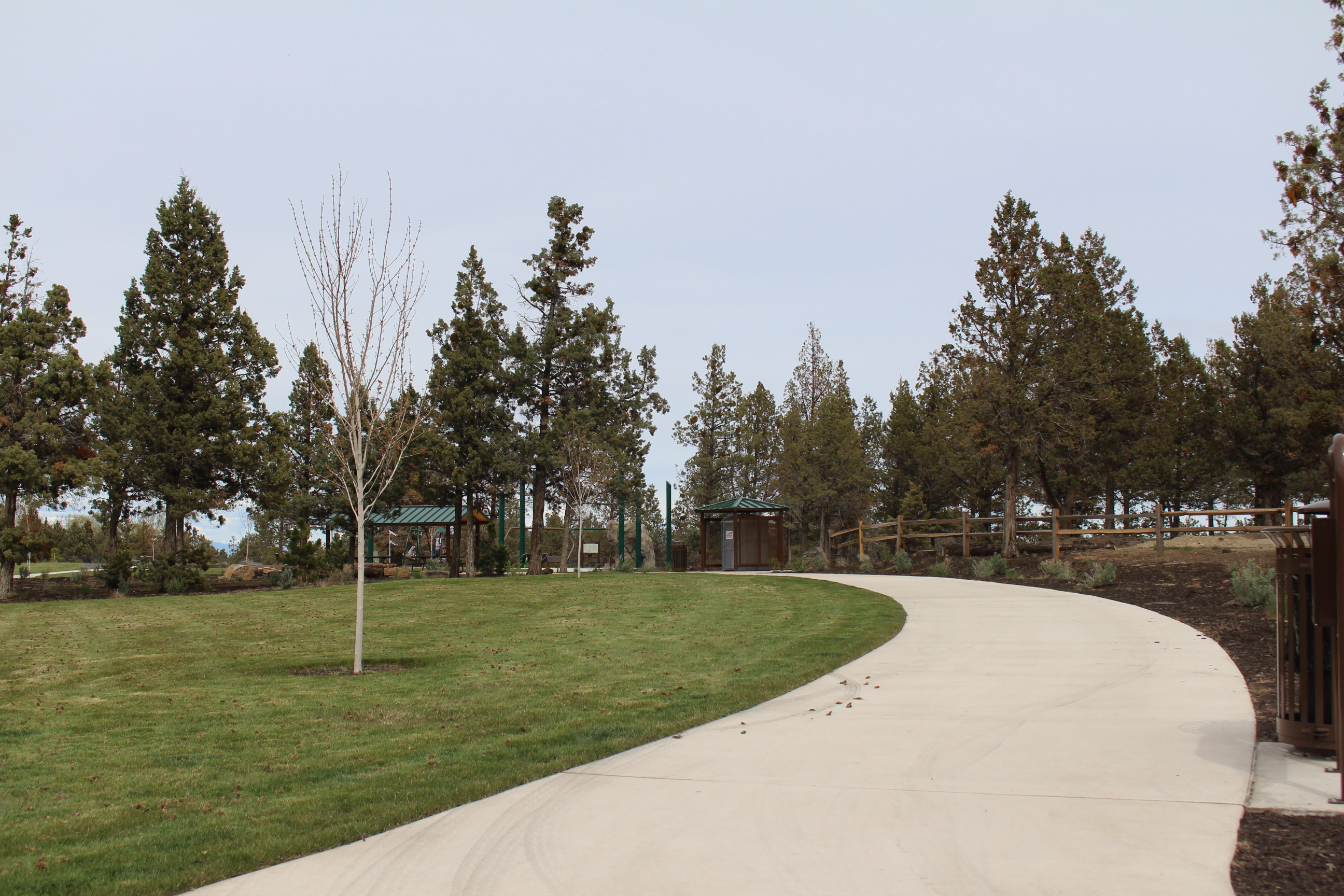 The grass area and pathway at Fieldstone Park